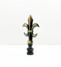 Load image into Gallery viewer, FLEUR DE LIS Lamp Finial-Aged Brass Finish, Highly detailed metal casting