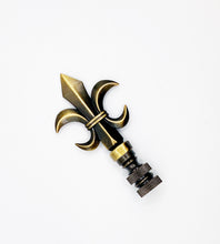 Load image into Gallery viewer, FLEUR DE LIS Lamp Finial-Aged Brass Finish, Highly detailed metal casting