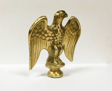 Load image into Gallery viewer, EAGLE Solid Cast Brass Lamp Finial, Heavy and Detailed w/Dual Threads
