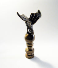 Load image into Gallery viewer, EAGLE ON ORB Lamp Finial-Aged Brass Finish, Highly detailed metal casting