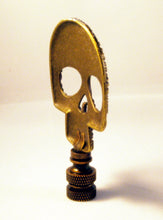 Load image into Gallery viewer, SKULL Cast Alloy Lamp Finial-Aged Brass Finish